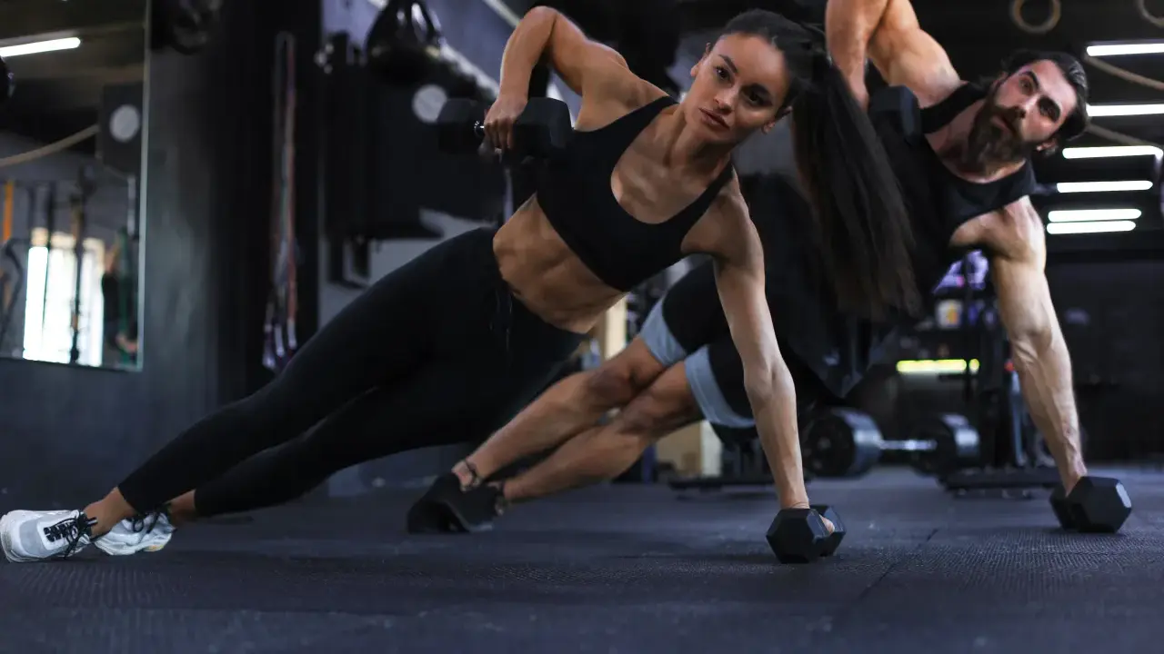 CrossFit: Odkryj fenomen treningu. Jak zacząć i co musisz wiedzieć?