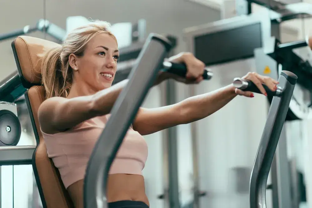 Jak zacząć ćwiczyć CrossFit? Przewodnik dla początkujących bez obaw
