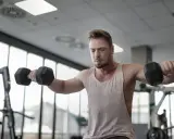 Jaki trening na redukcję? Połącz siłę i cardio dla efektów!