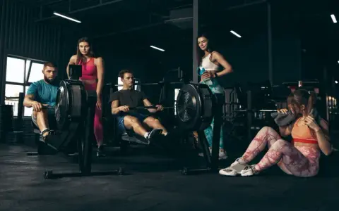 Czy CrossFit odchudza? Poznaj mechanizmy i plan na sukces