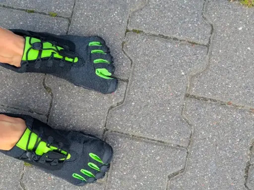 Pronacja w bieganiu? Wybierz buty ze stabilizacją i biegaj bez bólu!