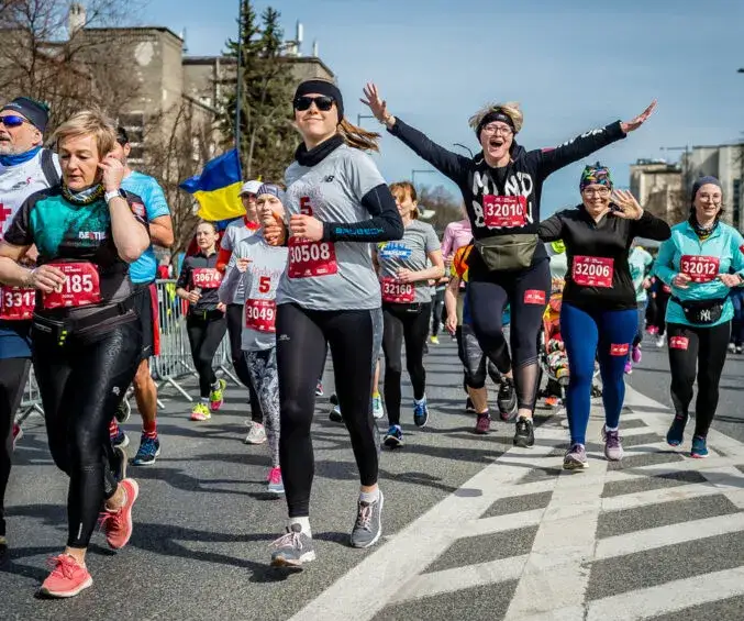 biegacze na półmaratonie